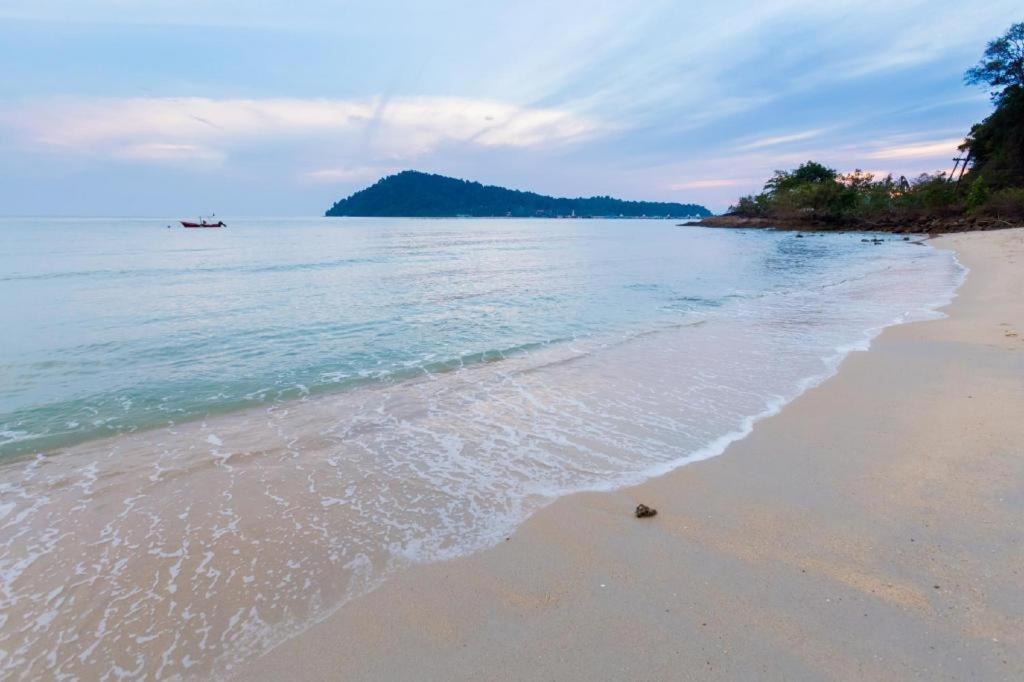 Green Cottage Beach Resort チャン島 エクステリア 写真